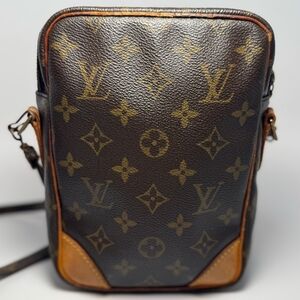 Louis Vuitton Textured Brown Leather Detail
